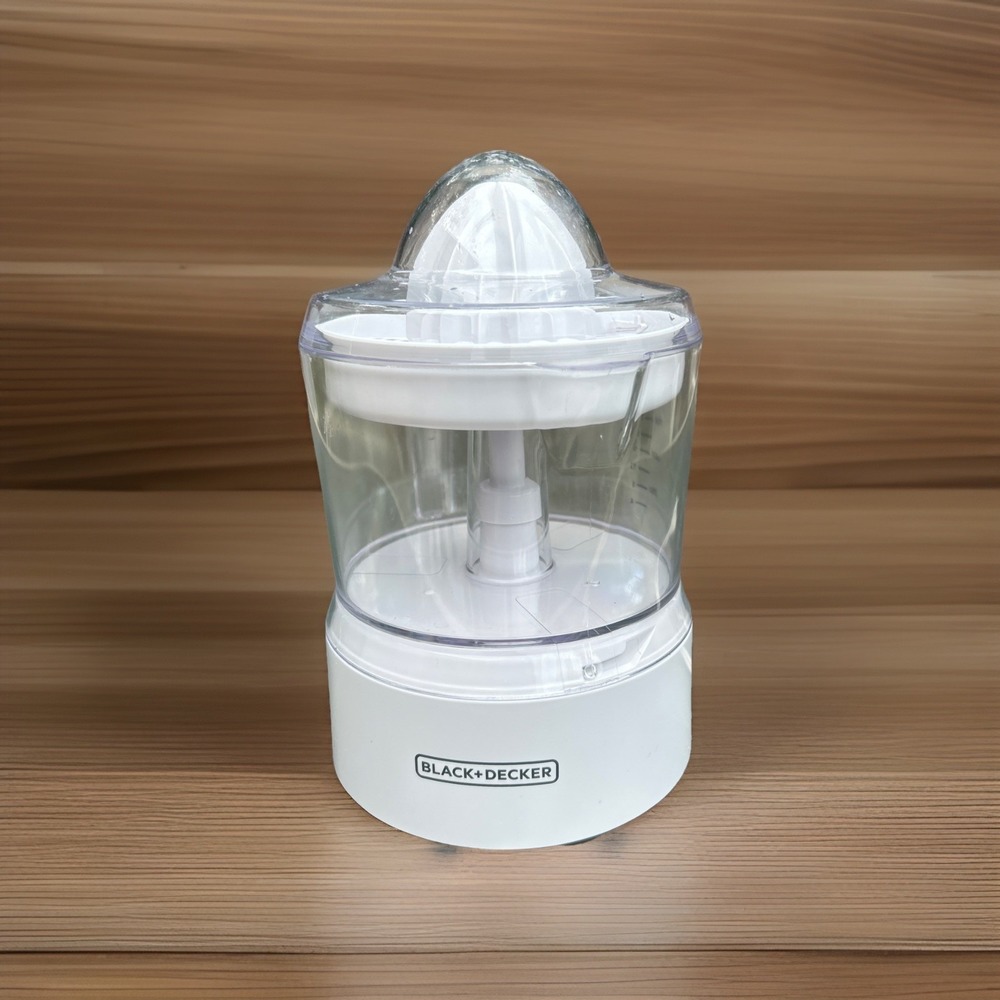Black & Decker Citrus Juicer CJ650 Press Automatic 32oz White